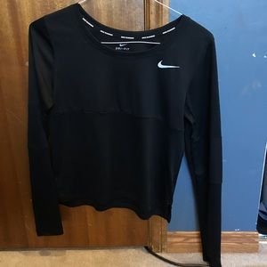 Nike black top